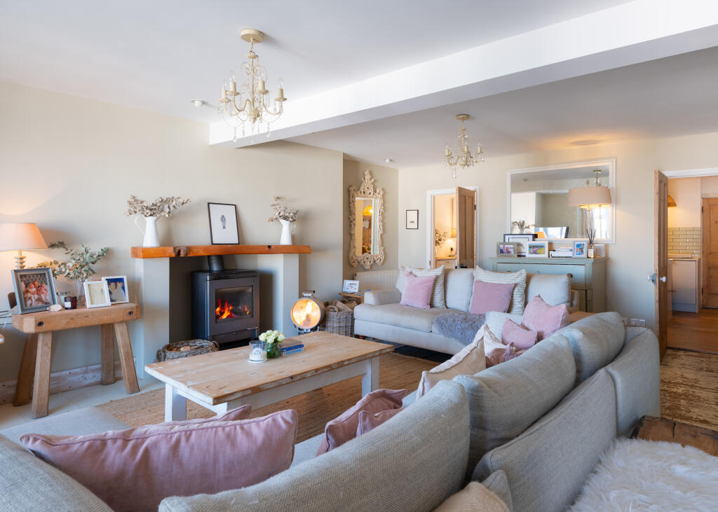 6802437823995_Pen Eglos-12