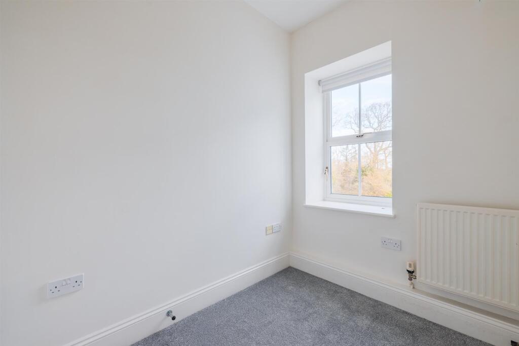 5 New Hall Manor-29.jpg