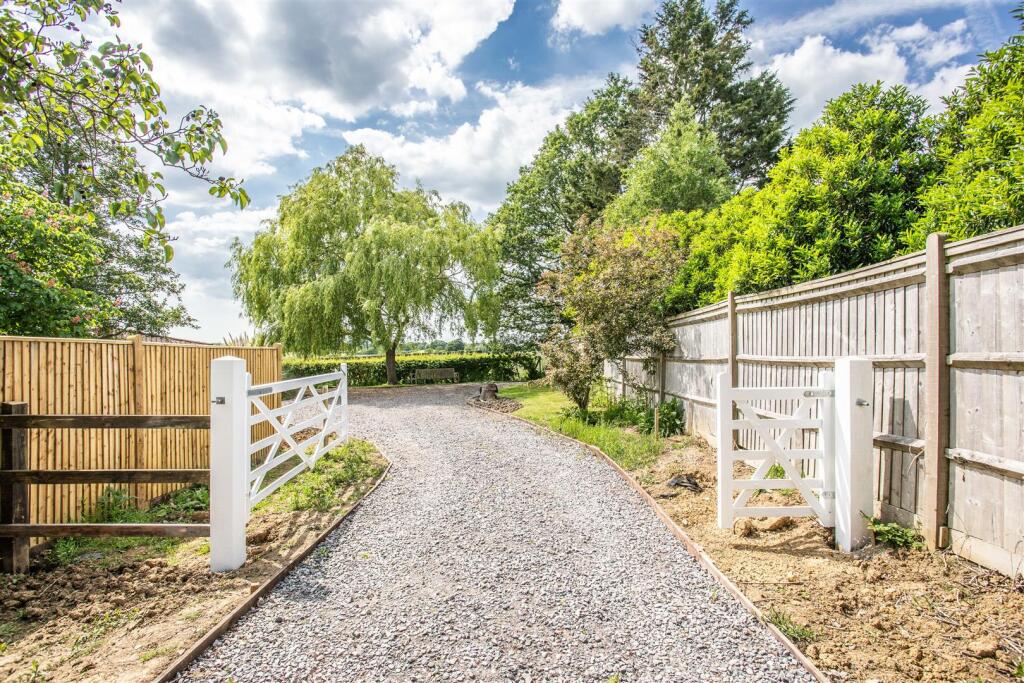Old Stables Ringmer2.jpg