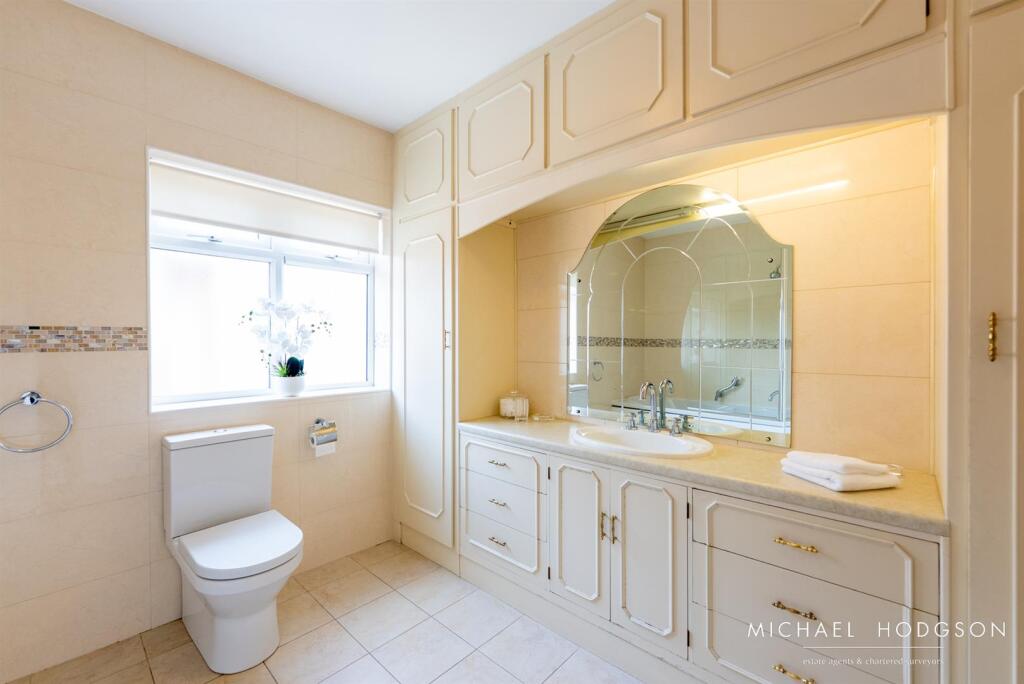 Queen Alexandra Road-29.jpg