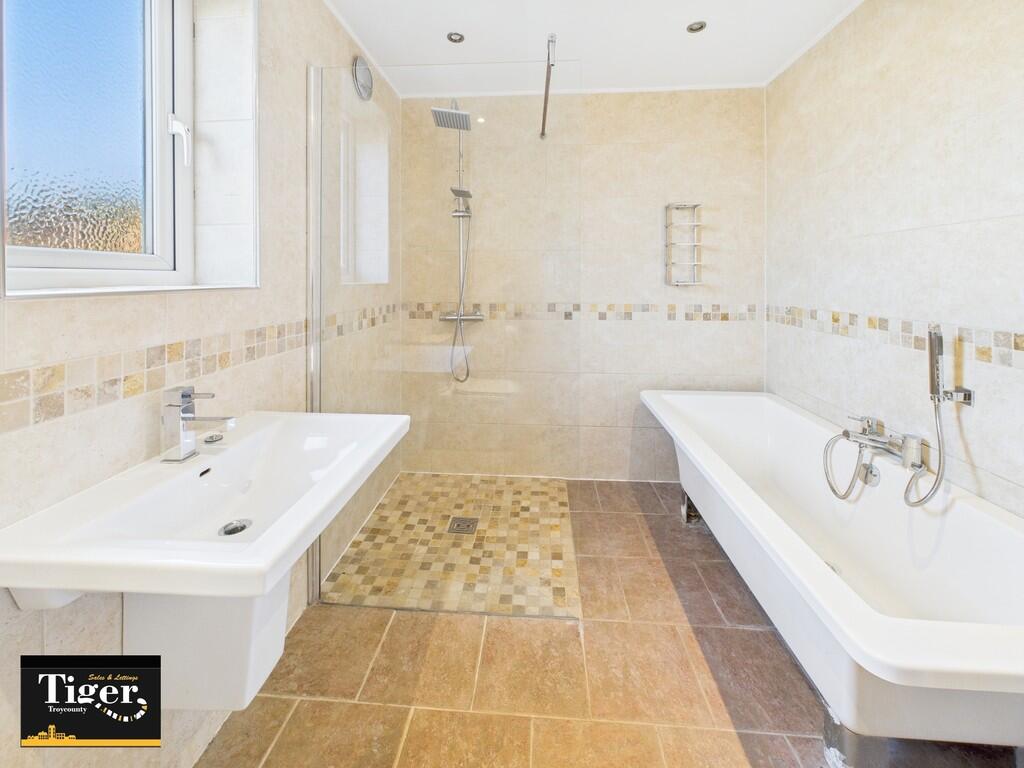 CAM02176G0-PR0509...