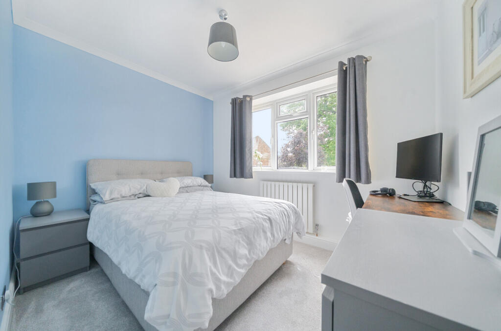 12-681b948cf12cb-...