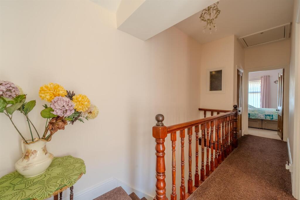 2 Lewis Terrace-9.jpg