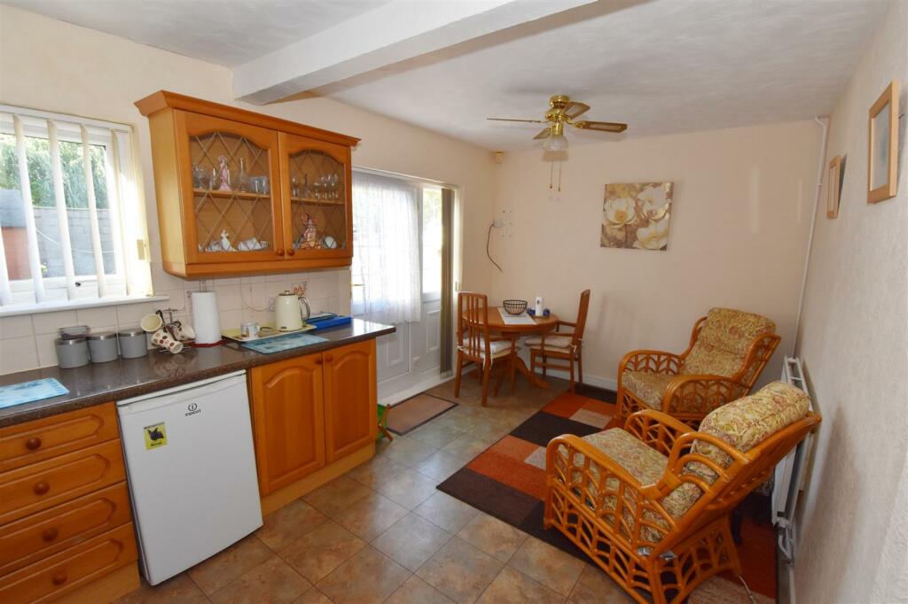 Kitchen_Dining room.jpg