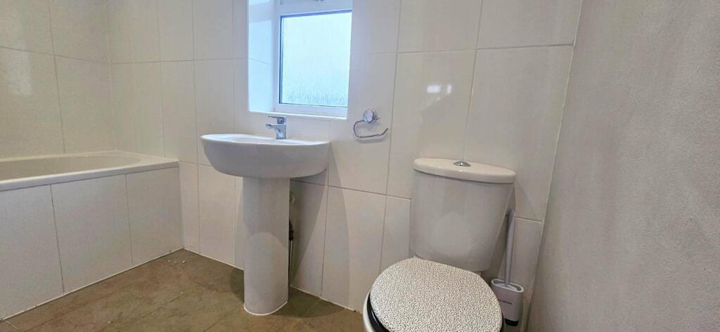 Main Bathroom