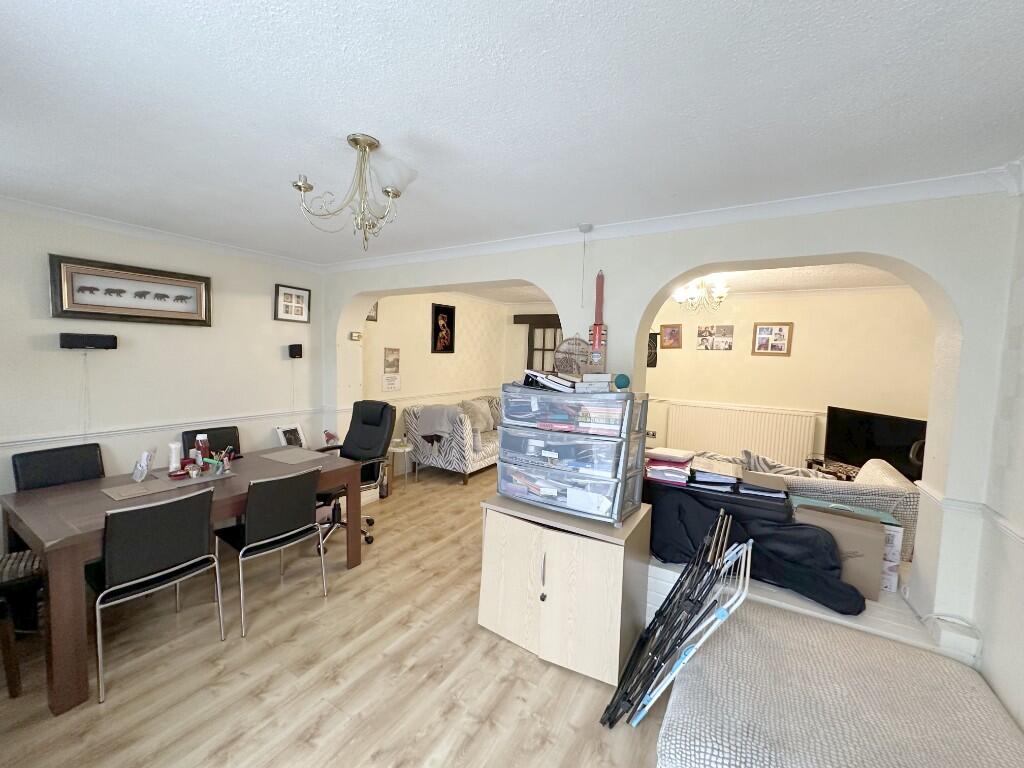 Dual Reception Room 