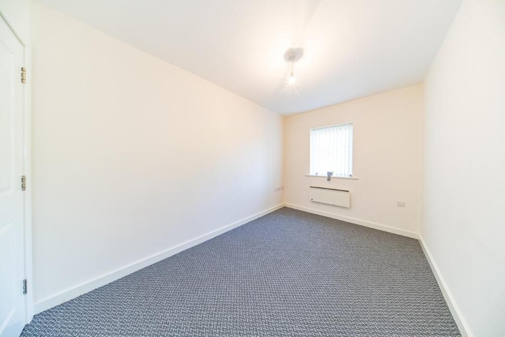 Bridgefield Court bedroom 2.jpg