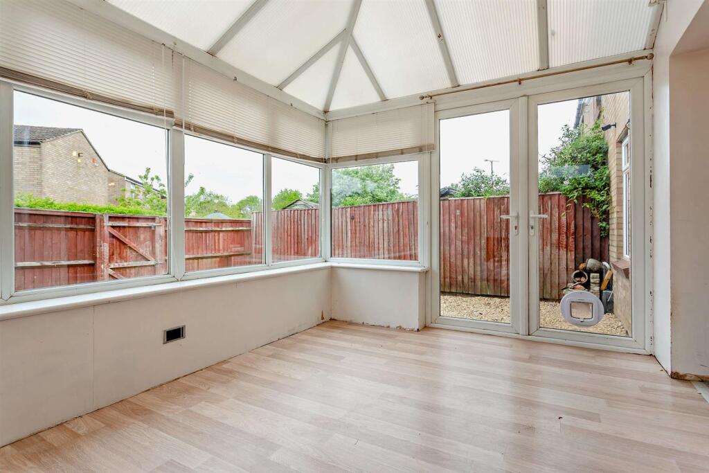 8647600-interior07-800.jpg