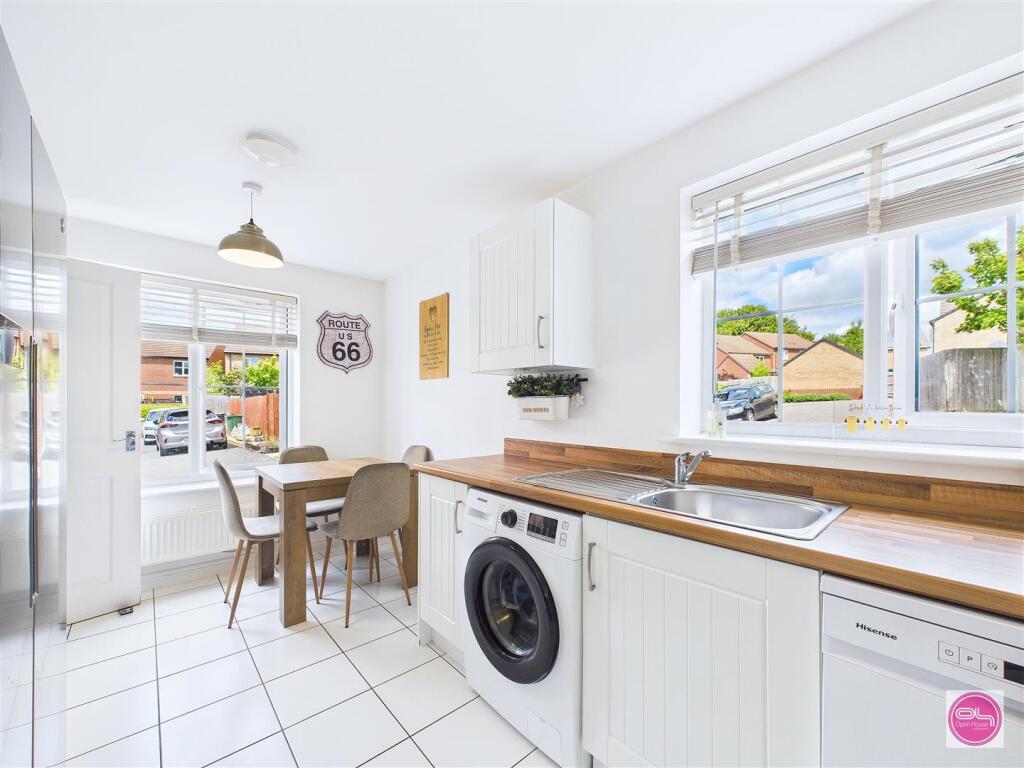 Oakway Drive, Woodville (16).jpg