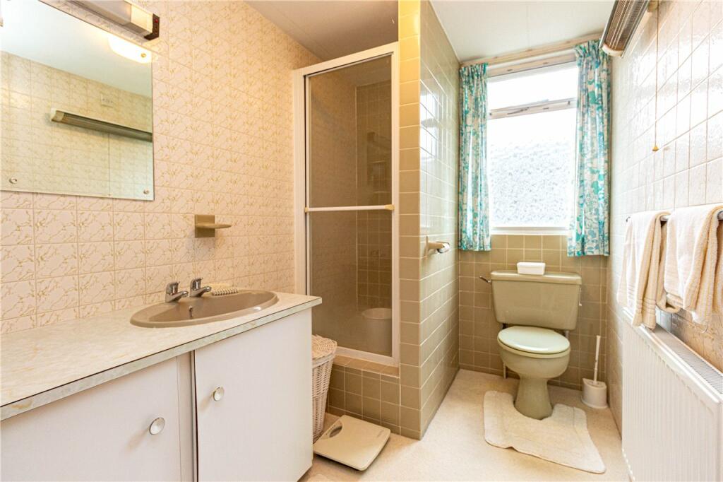Ensuite