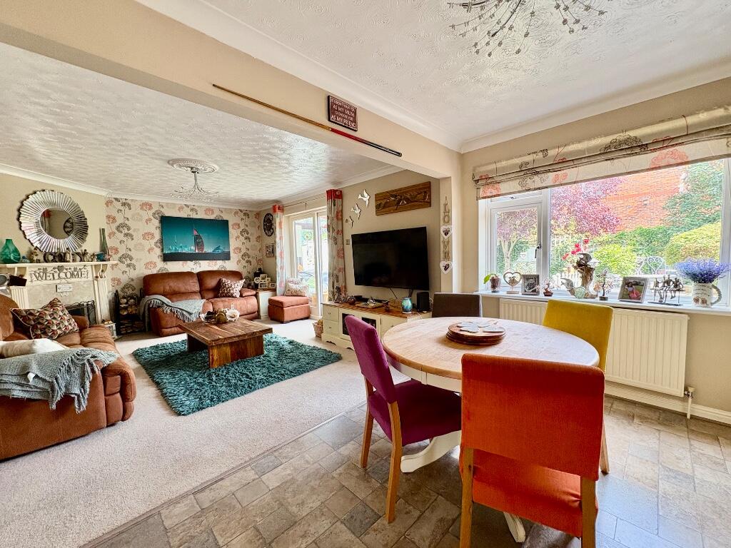 living / dining room