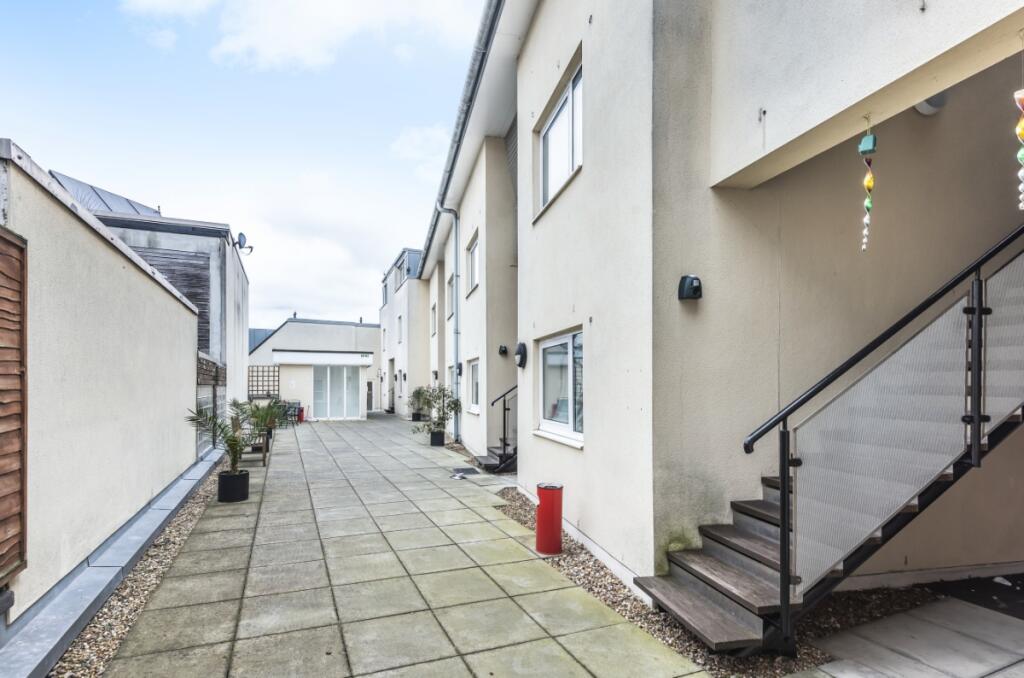 Clarenden House (18)