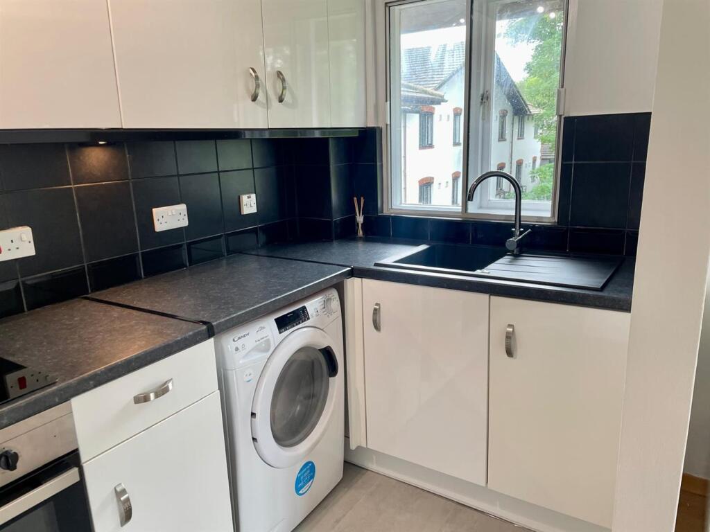 Refitted Modern Kitchen