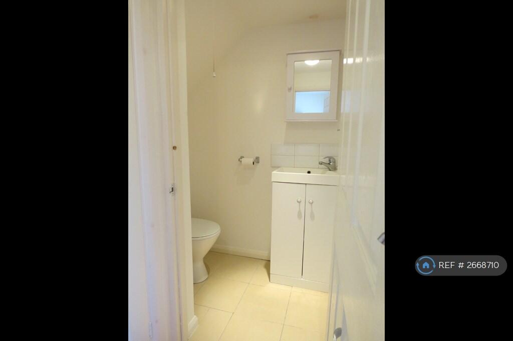 Wc Cloakroom