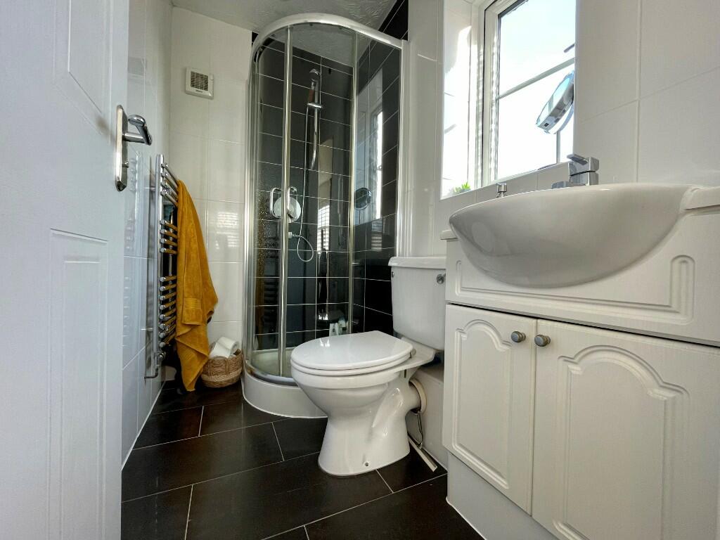Ensuite Shower