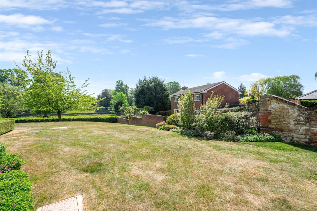 Communal gardens