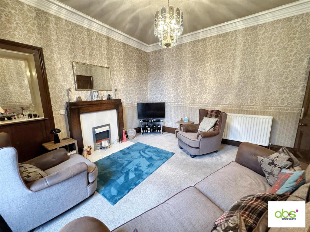 lounge 3.jpg