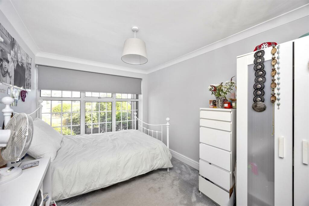 The Upper Drive 65, flat 4-007.JPG