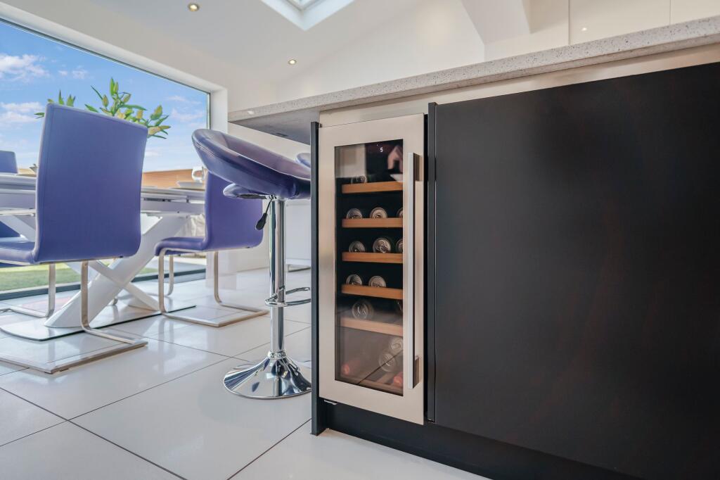 Open plan Kitchen and dining room