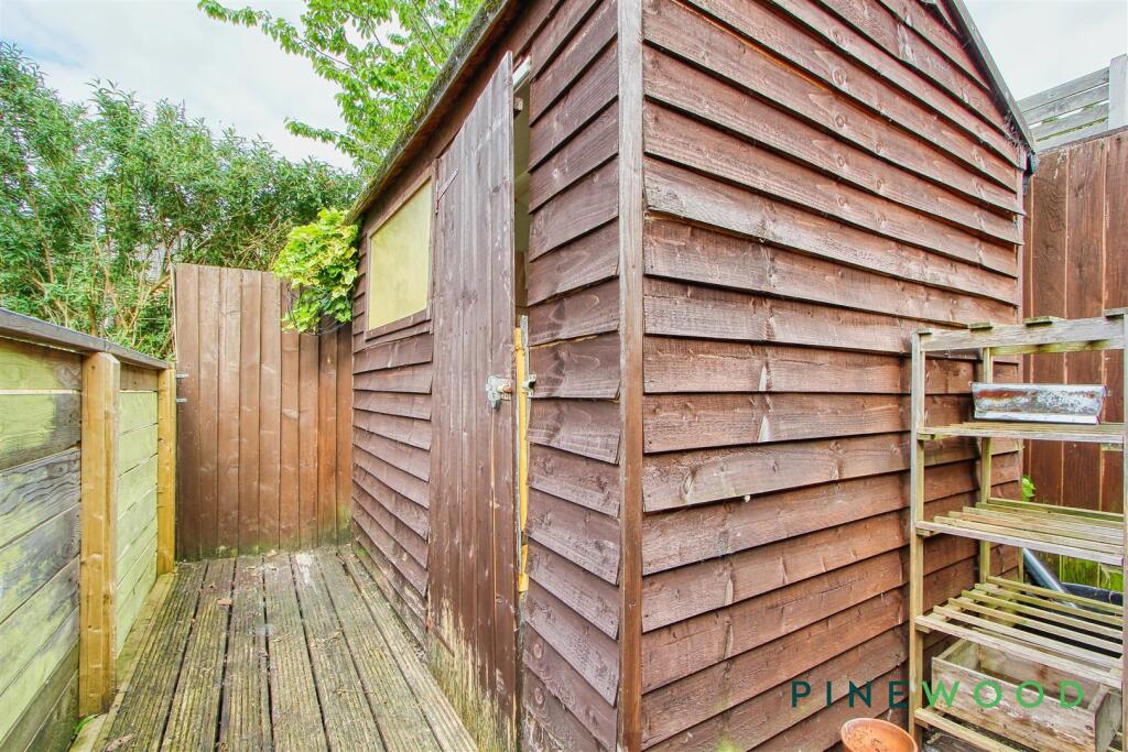 DECKING