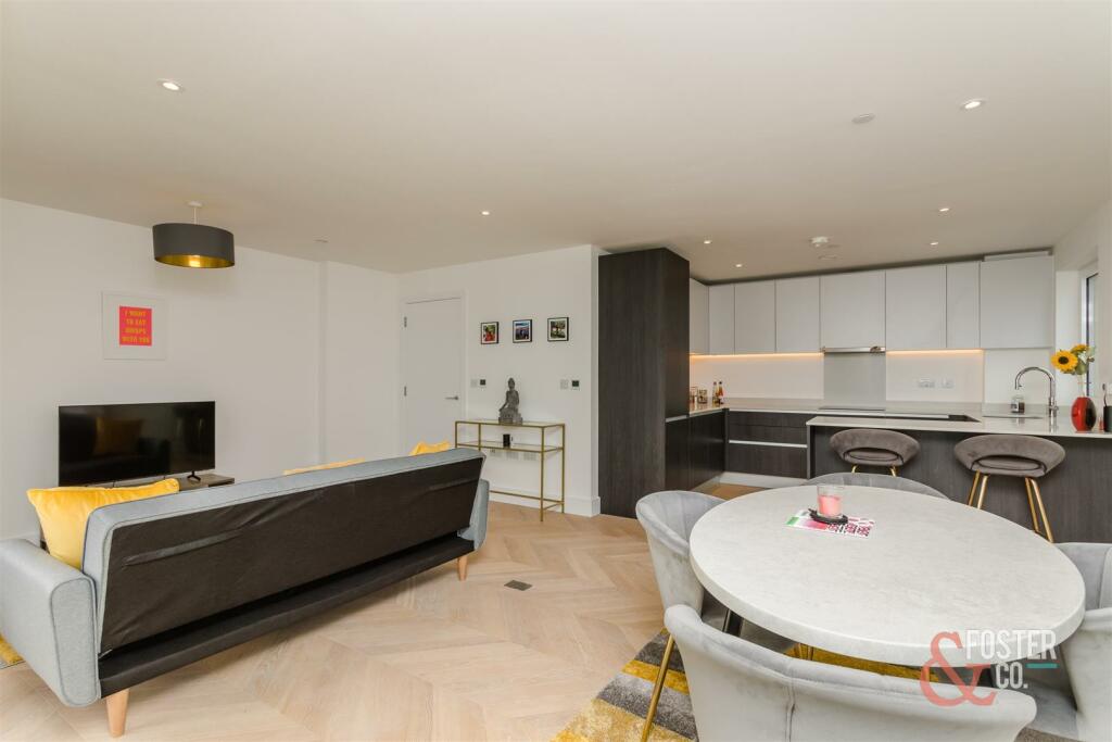 Aurum 46-12.JPG
