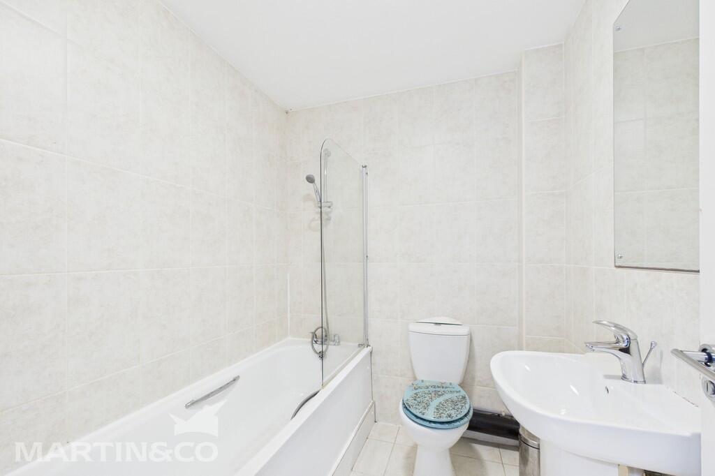 CAM01953G0-PR0114...