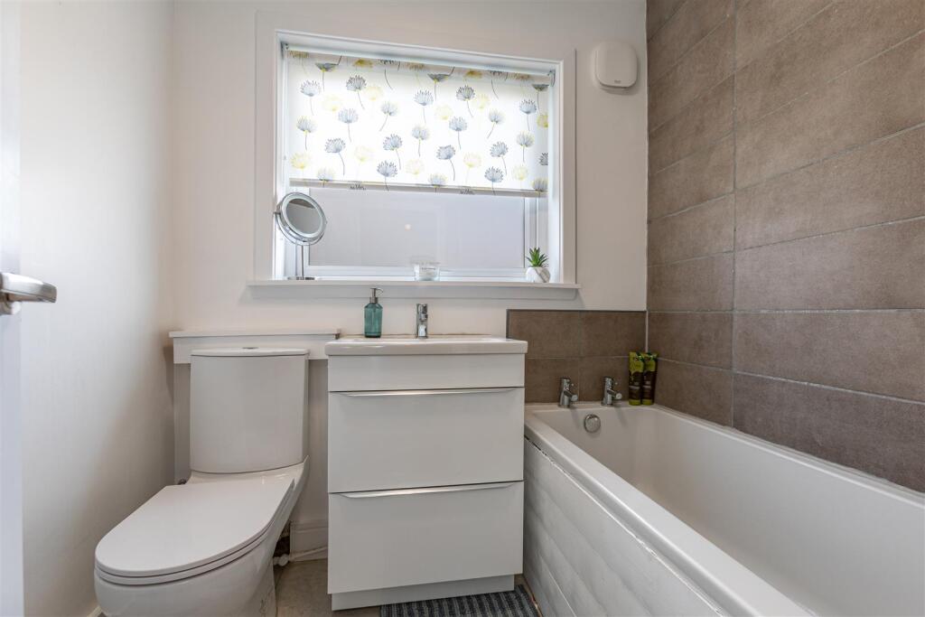 2 Chestnut Cottage Bowden 28.JPG