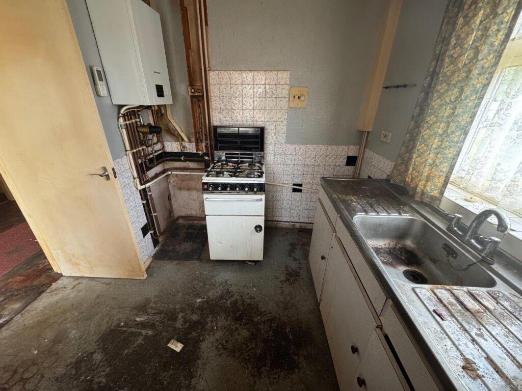 42969-1 mill kitch.jpg