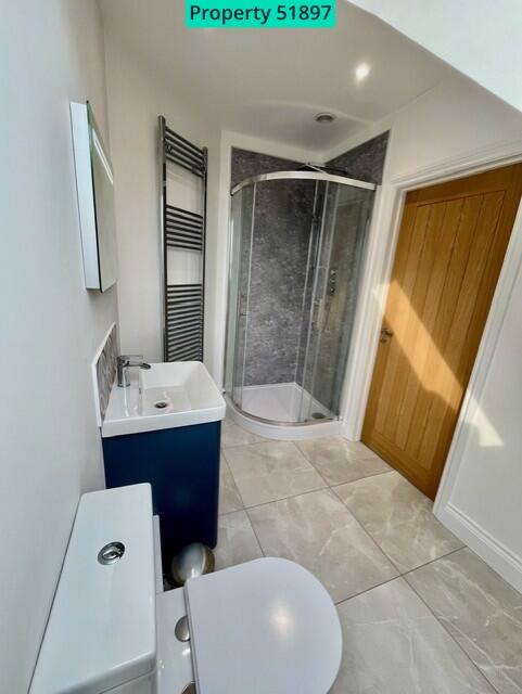 Shower room to 2nd floor