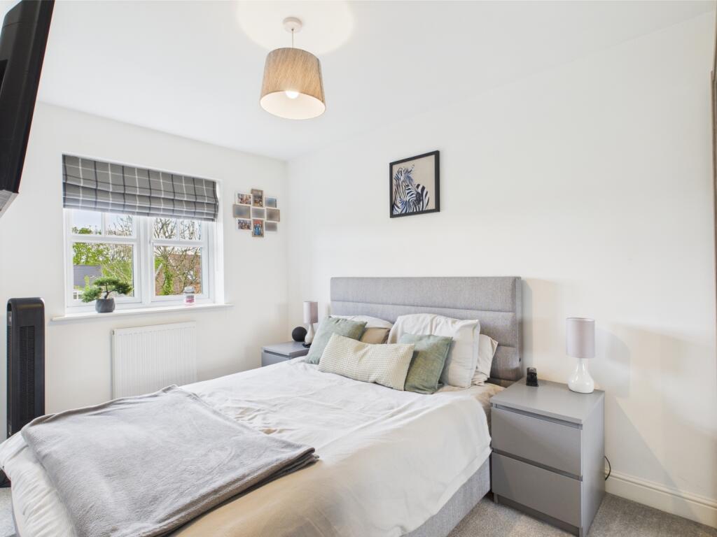 CAM04634G0-PR0034-STILL016