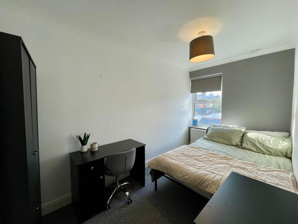 22 Grace Street - Bedrom2(2).jpeg