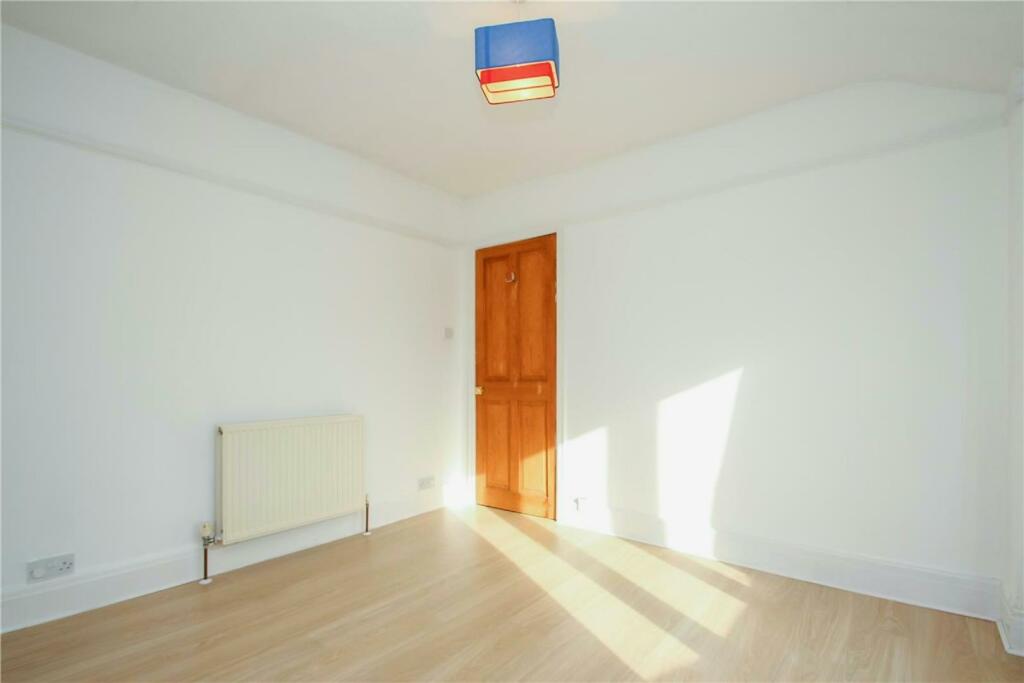 Bedroom 1 Aspect 2