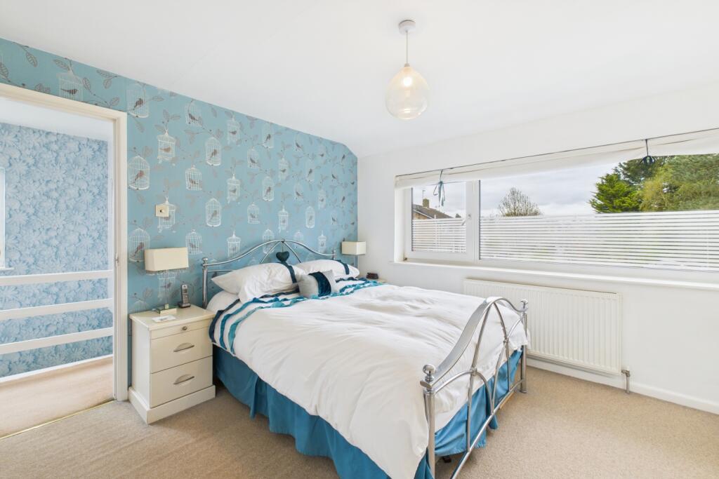 CAM03162G0-PR0244-STILL020