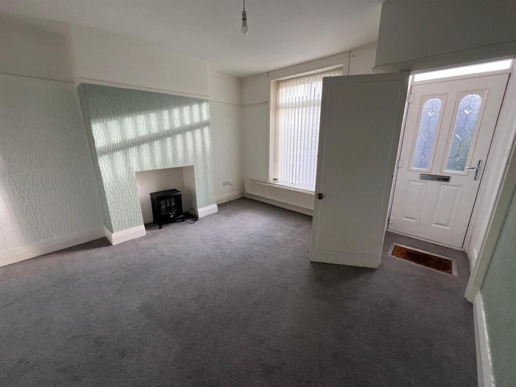 WhatsApp Image 2025-11-20 at 10.29.13_185e300e.jpg