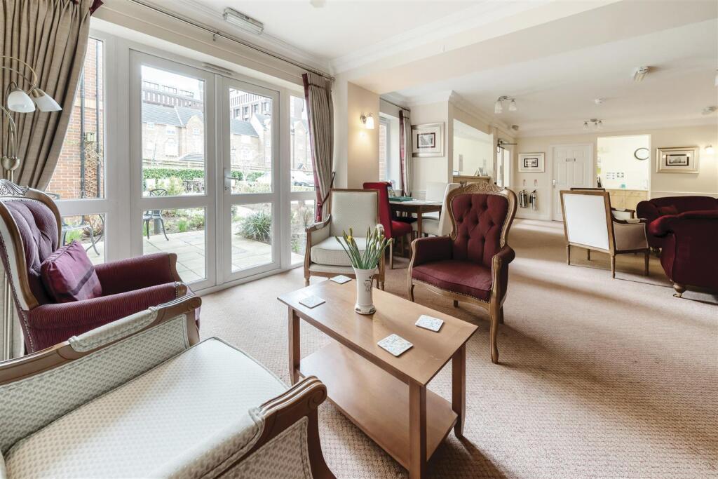 Owners Lounge - New.jpg