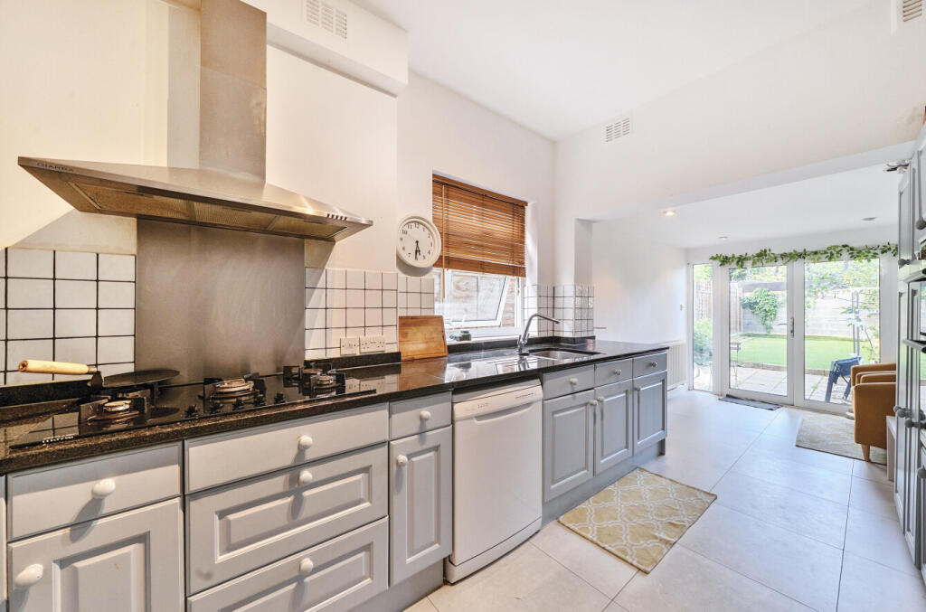 1311985-9-685ceb5...