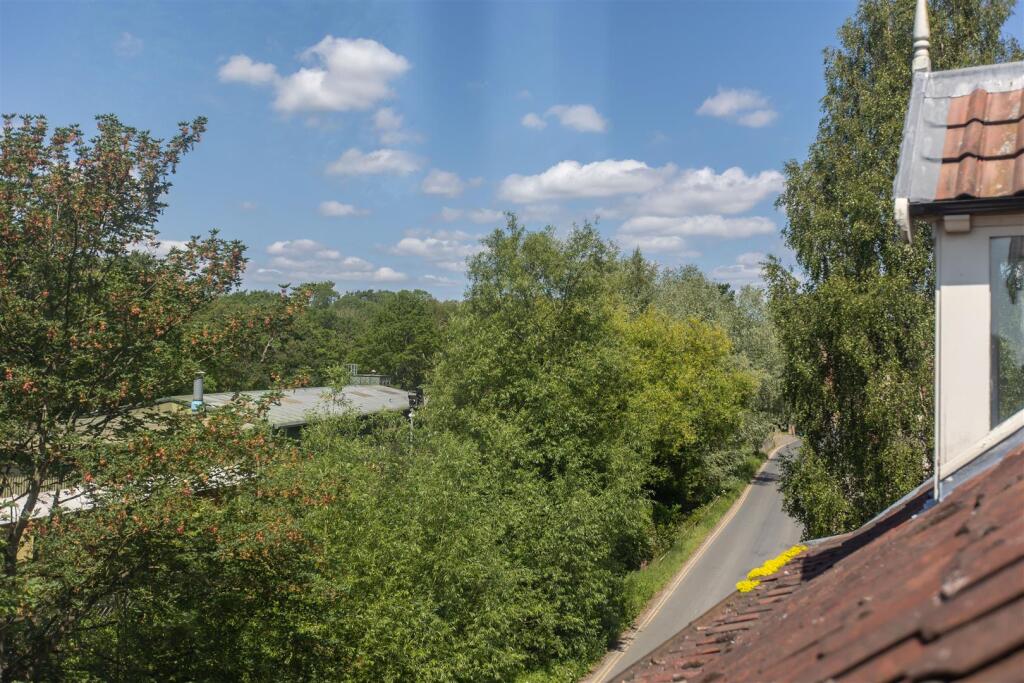 Undercliffe 1 Bedroom 4-4.jpg