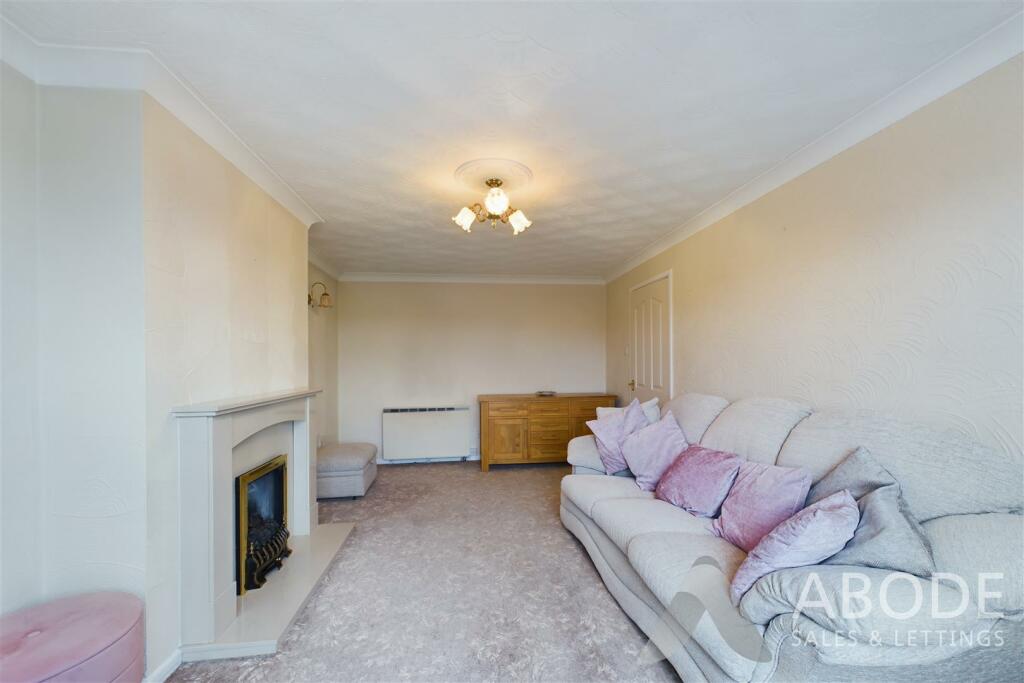 CAM02696G0-PR0454-STILL002.jpg