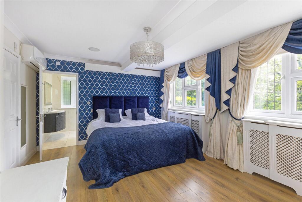 Principal Bedroom