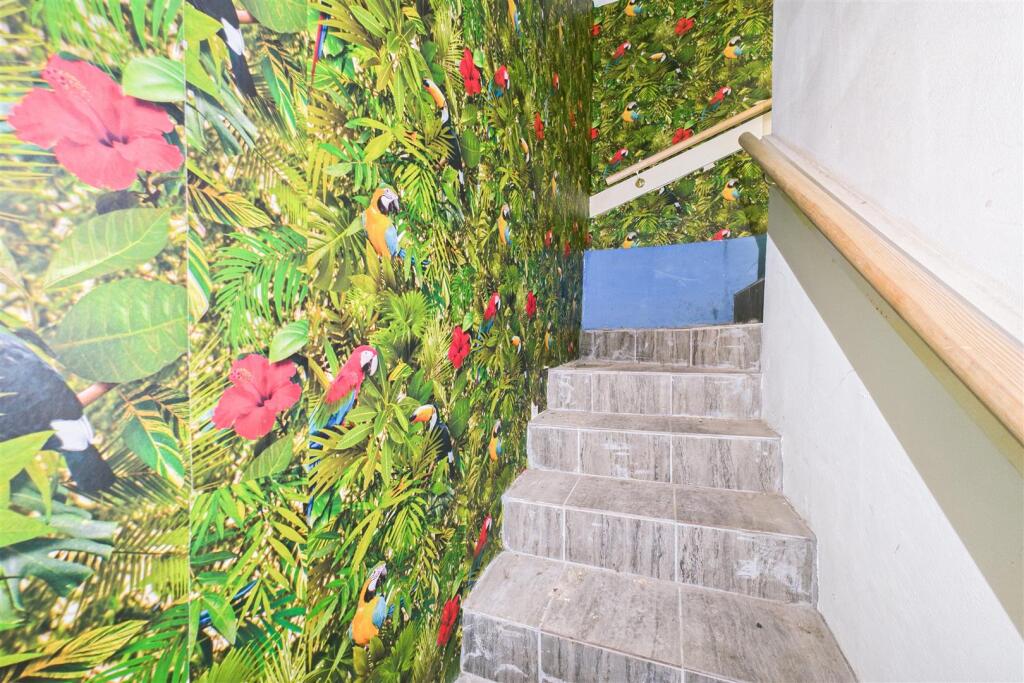 GFF, 36, Seymour Road Easton, Bristol, BS5 0UN | L