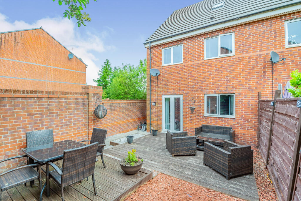 Rear garden2