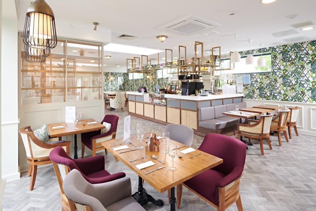 Communal Bistro