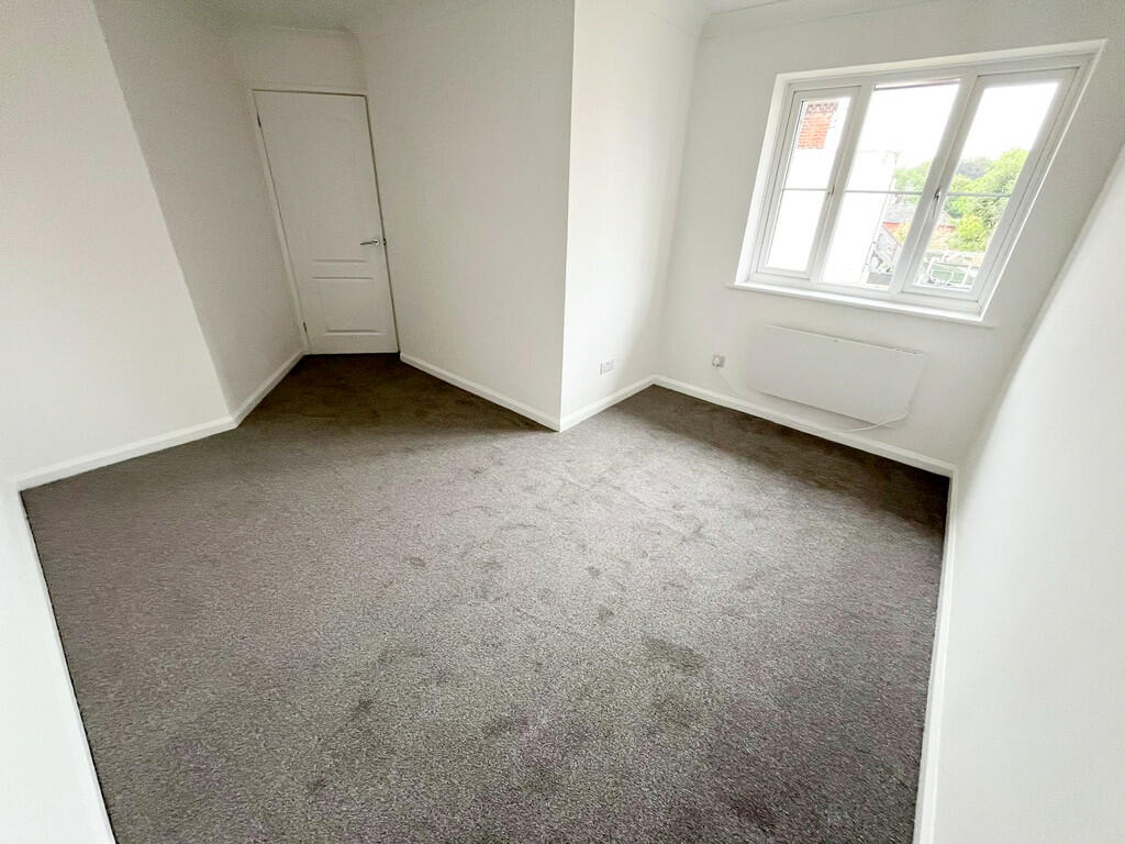 IMG-20240819-WA00...