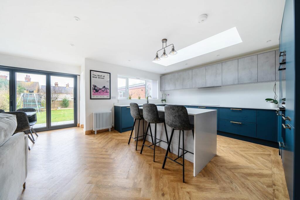 Kitchen/Dining Room/Living Room (4)