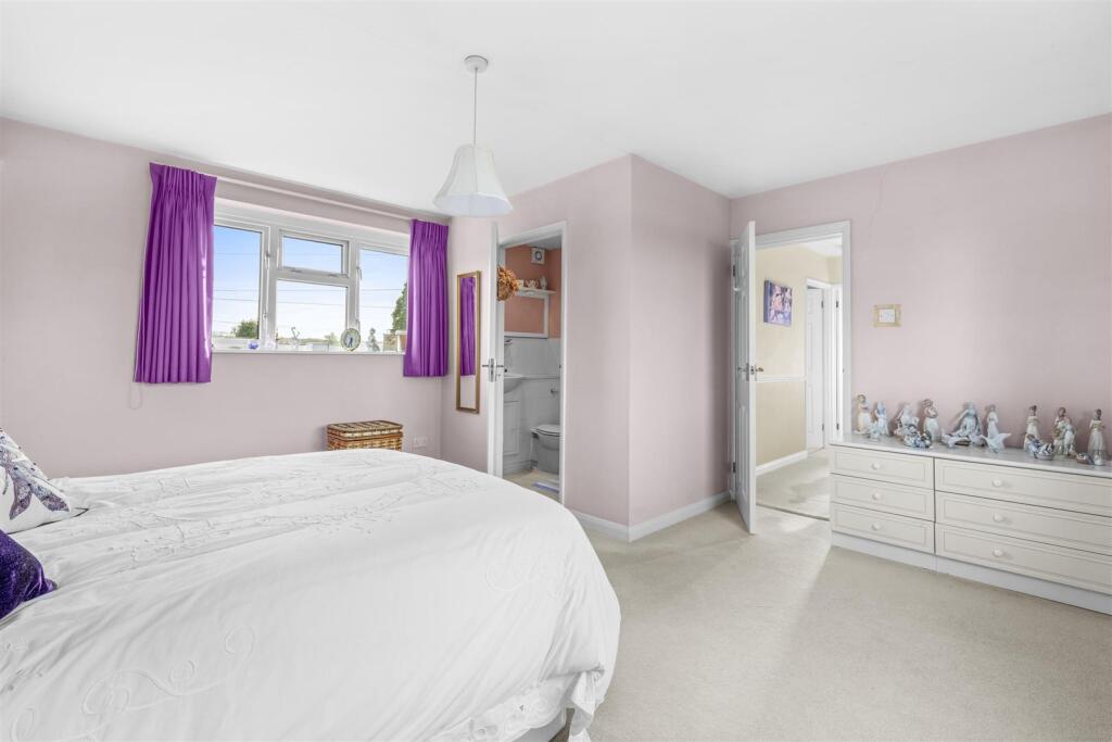 Reedale, Common Rd, HP15 6EZ-2.jpg