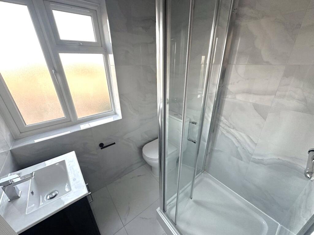 Ensuite Six