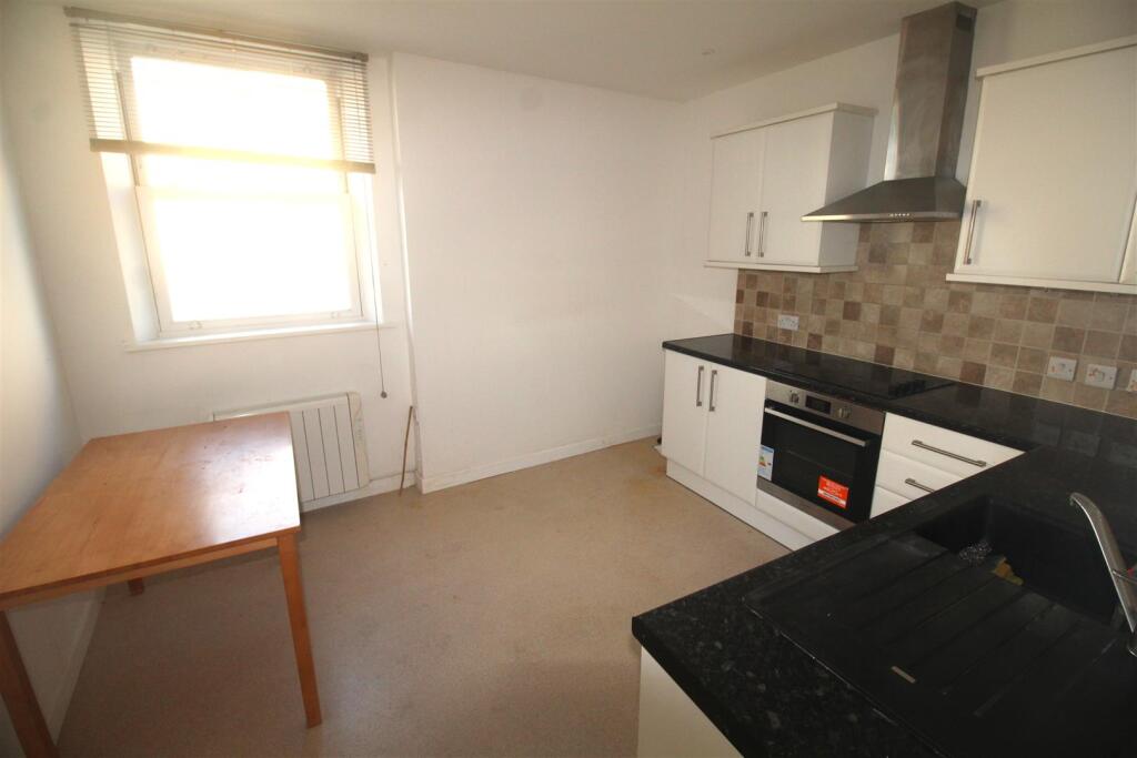 new kitch.JPG