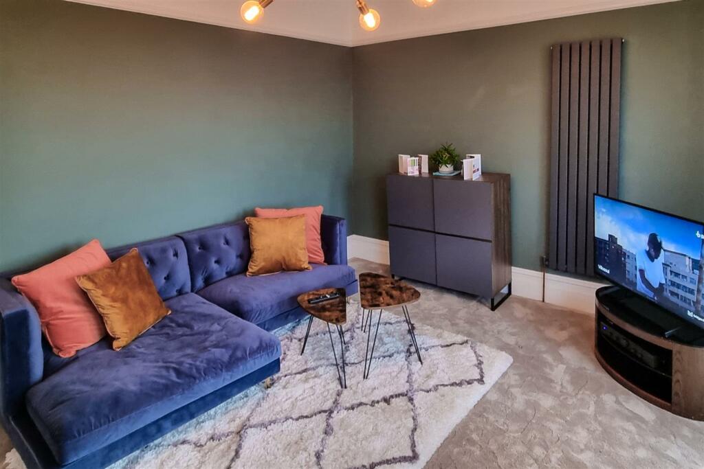 Lounge_3.jpg