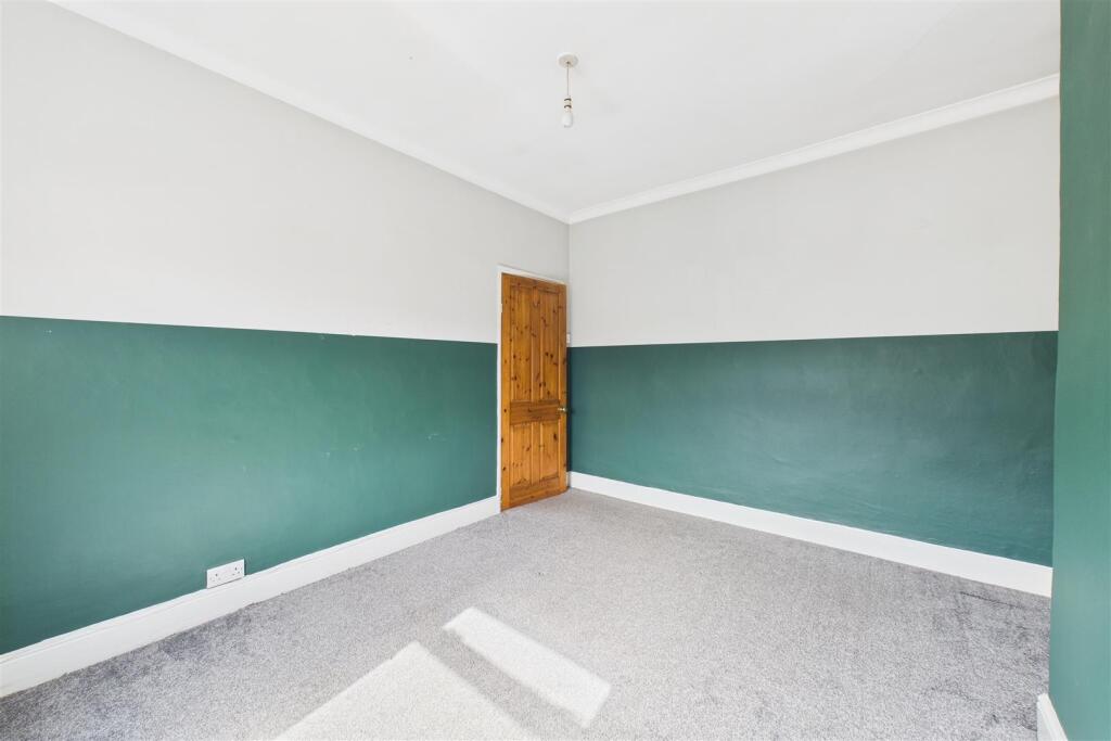 29 Queen Victoria Road Westbury Park, Bristol, BS6