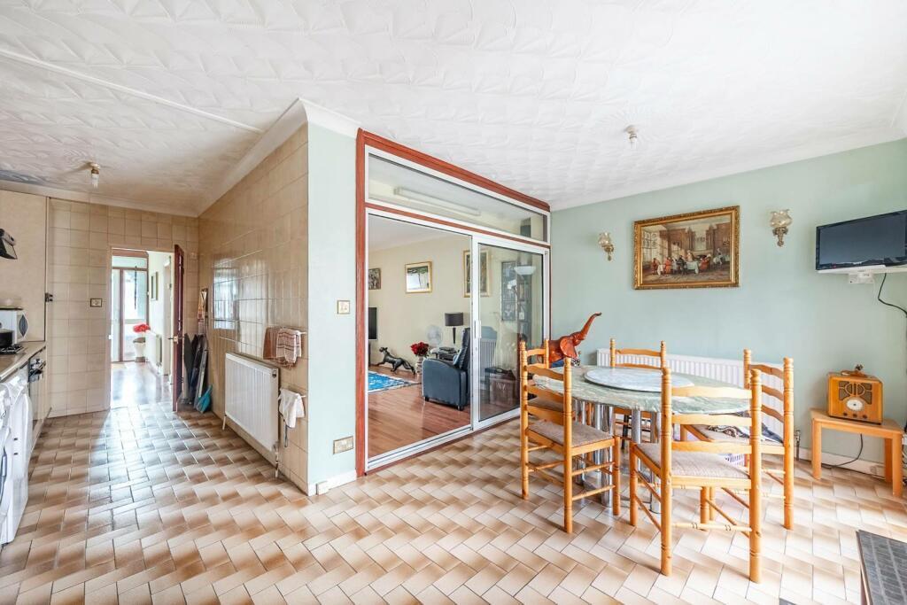 Davidson Frost-Wellings, DFW, Portland Crescent, L